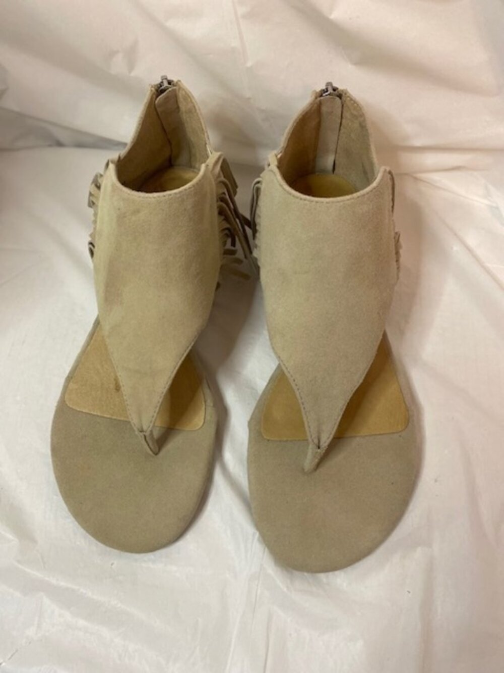 Adam Tucker by Me Too "Adina" Beige Suede Fringe Thong Sandals Size 7M